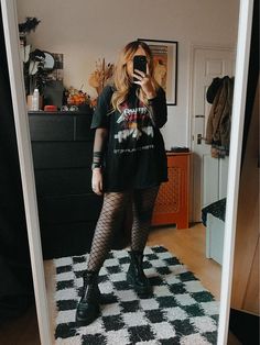 Grungy Womens Outfits, Millenial Alt Fashion, Mid Size Edgy Fashion, Alt Oversized Tshirt Outfit, Summer Goth Outfits Midsize, Aftershock Outfit, Goth Oversized Shirt Outfit, Goth Tshirt Outfits, Fall Fashion Alternative