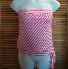 Cute Pink Striped Top With Optional Straps. Size Xl. Has Some Support For Chest Area. Striped Stretch Tops For Beach, Striped Stretch Tops For The Beach, Shoes List, Scene Clothes, Nyc Drill, Dr Wardrobe, Throwing Fits, Sublimation Ideas Projects Inspiration, 2000s Clothes