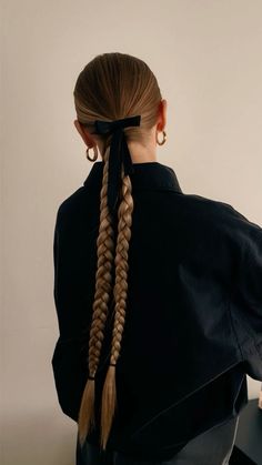 Hair Bun Sketch, Braids With Beanie, Bun Sketch, Cute Hairstyles For Women, Hairstyles For Women Easy, Quick Natural Hairstyles, Cute Winter Hairstyles, Easy Hair Bun, Natural Hairstyles For Short Hair