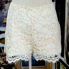 Beautiful Lace Shorts In Delicate Pearl White. These Shorts Are Elegant And Dainty, You Can Dress Them Up For Summer With A Blazer Or An Elegant Blouse For A Beach Affair Or Any Other. Outing Completely Lined With Thick Don’t Seem Through Material Zipper On The Side Nwot Zara Shorts, Elegant Blouses, Pearl White, Lace Shorts, Zara, Womens Shorts, Blazer, Zipper, Lace