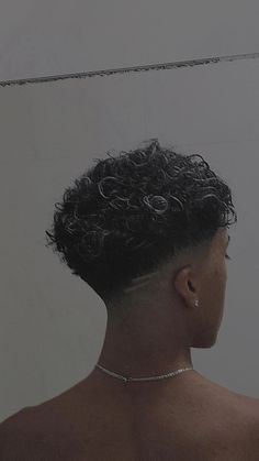 Fade Haircut Curly Hair, Taper Fade Curly Hair, Low Taper Fade Haircut, Haircut Selfie, Male Haircuts Curly, Photo Hijab, Drop Fade Haircut