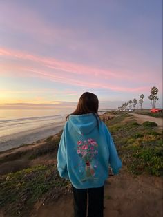 Oversized Light Blue Hoodie For Loungewear, Oversized Blue Comfortable Sweatshirt, Oversized Light Blue Hoodie With Drawstring Hood, Blue Cozy Oversized Sweatshirt, Blue Oversized Cozy Sweatshirt, Cozy Oversized Blue Sweatshirt, Comfortable Blue Hoodie In Relaxed Fit, Dandy Sweatshirt, Beach Waves Aesthetic