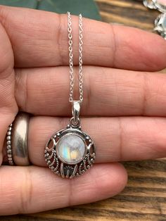 Moonstone Necklace Silver, Circle Rainbow, Plain Silver Rings, Aquamarine Birthstone, Moonstone Pendant Necklace, Art Nouveau Pendant, Necklace Matching, Rainbow Moonstone Necklace, Rainbow Moonstone Pendant