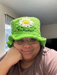 This is a Daisy Bucket Hat made by crochet and with different colors. Trendy Green Crochet Beach Hat, Trendy Green Crochet Hat For Beach, Trendy Green Crochet Hat For The Beach, Spring Crochet Cap Hat, Spring Crochet Cap Hat One Size, Green One Size Crochet Hat For Summer, Trendy Crochet Hat For Spring, One Size, Trendy Crochet Hat For Spring, Trendy One Size Crochet Hat For Spring