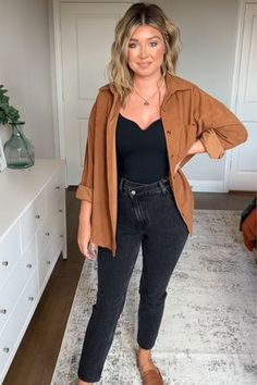 Trendy Fall Outfits 2023 Midsize, Fall Outfits Women Curvy, Outfits For Your 30s For Women, Fall Cookout Outfit, Super Casual Work Outfit, Cool Casual Outfits Women, Fall Business Casual Outfits For Women Plus Size, Casual Outfits Plus Size Women, 30s Style Outfits