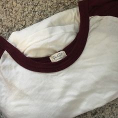 Maroon And White Super Soft Tee! Never Worn And No Longer Available On Brandy Site. White Cotton Raglan Sleeve Top, White Raglan Sleeve T-shirt For Fall, Casual White T-shirt With Raglan Sleeves, White Raglan Sleeve Top For Fall, Basic White Shirt For Fall, White Short Sleeve Top For Fall, Brandy Melville Tops, Things To Buy, Baseball Tee