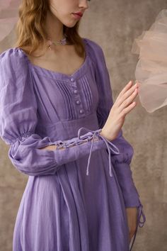 Modern Regency Fashion, Closet Corners, Purple Linen Dress, Maxi Linen Dress, Dress Medieval, Cottagecore Dresses, Dressing Ideas, Woman Costume, Regency Dress