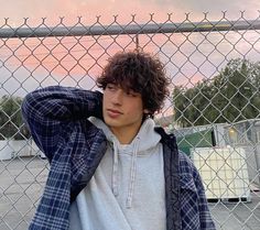 Wavy Curly Hair Men, Wet Hair Look Men, Back To School Haircuts, Wavy Perm, Skate Fits, My New Haircut, Mens Haircuts Short Hair