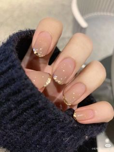 Subtle Nail Art Classy, Simple Nail Designs Classy, Nail Art Simple Elegant, Elegant Nails Classy, Cute French Tip Nails, Cute French Tip, French Tip Nail Designs, Subtle Nails, Smink Inspiration