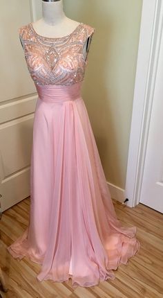 How to hem a prom dress, wedding dress, formal gown - noelle o designs Dress Alterations Diy, Hem Dress Diy, Beautiful Prom Dresses, Formal Gown