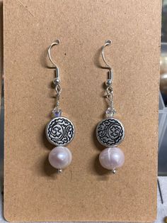 Beaded earrings. Metal, Freshwater Pearl and Crystal Beads Pebble Jewelry, Earrings Metal, Pearl White, Crystal Beads, Beaded Earrings, Fresh Water, Freshwater Pearls, Jewelry Earrings Dangle, Dangle Drop Earrings