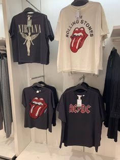 Aesthetic Prints For Tshirts, Rolling Stones Tshirt, Punk Girls, Rolling Stones Shirt, Over Size, Selling Clothes, Teenage Fashion Outfits, Retro Outfits