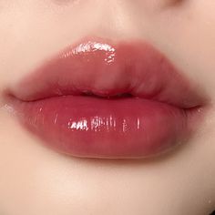 Pale Lips Makeup, Lip Looks Aesthetic, Pretty Lips Aesthetic, Lip Care Aesthetic, Pale Lips, Alat Makeup