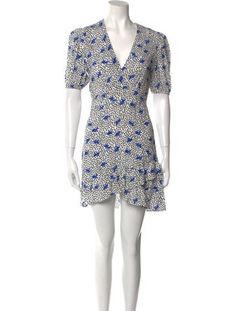 Maje A-Line DressWhiteFloral PrintShort Sleeve with V-NeckConcealed Zip Closure at SideFit:Dresses by Maje typically fit small, consider taking a size up. White Floral Print Mini V-neck Dress, Chic Printed Fitted V-neck Dress, Fitted V-neck Dress With Short Sleeves For Brunch, Fitted V-neck Dress For Summer Daywear, Fitted V-neck Dress For Spring Daywear, Fitted Printed V-neck Dress For Summer, Fitted V-neck Knee-length Summer Dress, White Fitted V-neck Short Sleeve Dress, White Fitted V-neck Dress With Short Sleeves