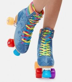 Quad Squad, Quad Roller Skates, Dye Denim, Roller Skate Shoes, Mode Shoes, Rainbow Ombre, Ombre Lace, Fashion Vibes, Tie Dye Denim