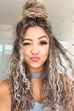 Shoulder Length Curly Hair, Medium Curly Hair Styles, Curly Hair Styles Easy, روتين العناية بالبشرة, Modern Hairstyles