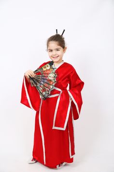 Kimono children's dresses are stylish and comfortable dresses inspired by Japanese culture. Suitable for both girls and boys, these dresses stand out with their wide cuts and comfortable fabrics that allow children to move. Kimono children's dresses keep children cool with their light and thin fabrics, which are preferred especially in summer. In addition, they can be used in accordance with different styles thanks to various pattern and color options. If you want to add a different touch to you Teen Ministry, School Event Dress, Dress School, Japanese Kids, Children's Dresses, Comfortable Dresses, Girls Costumes, Asian Countries, School Event