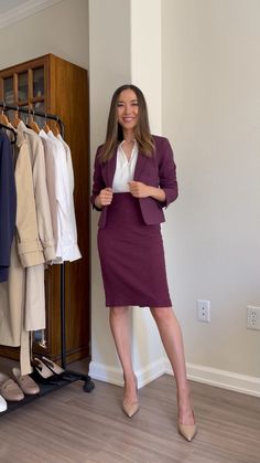 Business Formal Outfit, Sue Barker, Court Outfit, Outfit Tutorial, Business Dress Women, Business Professional Outfits, Lawyer Fashion, Look Office, Lawyer Outfit