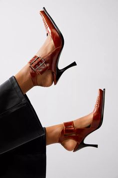 Presley Pointed Heels | Free People Upcoming Fashion Trends, Pointed Heels, Unique Shoes, Kinds Of Shoes, Hot Shoes, Fall Shoes, Stylish Shoes, Shoe Lover, Boho Clothing