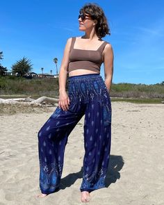 We love these comfortable hippie-chic pants and we know you will too! Great for everything from a day at the beach to festivals, to your favorite yoga class. Light-weight, and pocketed, these pants will be your new go-to! Hippie Full-length Pants For Beach, Hippie Stretch Full-length Pants, Non-stretch Bohemian Bottoms For Yoga, Bohemian Full-length Relaxed Fit Yoga Pants, Bohemian Full-length Yoga Pants, Chic Pants, Clothing Blogs, Gardening Outfit, Chef Gifts