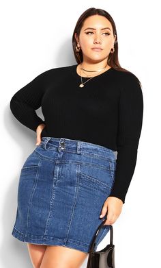 Plus Size Jumper, Plus Size Jumpers, Knitwear Collection, Look Plus Size, Black Knit Sweater, Plus Size Outerwear, Plus Size Sweaters, Weekend Style, Mid Size