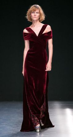 Velvet Wedding, Dress Velvet, Purple Wine, Tadashi Shoji, Zuhair Murad, Velvet Fashion, Trendy Dresses