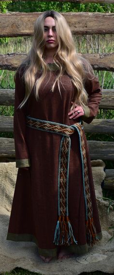 Viking woman woolen dress Brown Tunic Dress For Fall, Fall Wool Sweater Dress, Long Sleeve Wool Dresses For Fall, Viking Clothing Women, Viking Woman Costume, Viking Clothes, Leather Bracers, Woolen Dresses, Viking Women