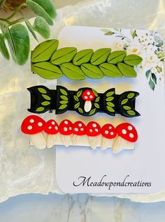 Introducing our new Black Moon Phase Clip Set, a whimsically stylish addition to your hair accessories collection. These versatile alligator clips securely hold various hair types with ease. This listing includes three charming hair clips: a green leaf clip, moon phase clips adorned with mushrooms. Elevate your hair game with these unique and enchanting clips, perfect for adding a touch of whimsy to any hairstyle. Please note that these are exquisitely handcrafted items, ensuring each piece is unique and made with care. While we strive to replicate the appearance of the items as shown in the photos, please be aware that slight variations may occur. We kindly request your understanding and acceptance of this inherent characteristic of handmade creations when making your purchase. Please kee Clay Claw Clips, Polymer Clay Hair Accessories, Mom Stocking Stuffers, Moon Hair Accessories, Polymer Clay Barrettes, Clay Hair Clips, Moon Hair, Lover Gift Ideas, Mushroom Hair