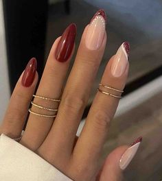 Stunning Red Nail Designs That Will Make Heads Turn – best 4 crafts.com Red With Sparkle Nails, Brown And Glitter Nails, Light Red Nails, Red Nails With Glitter, Red Nail Ideas, Red And White Nails, Red Christmas Nails, French Tip Nail Designs, Bride Outfits