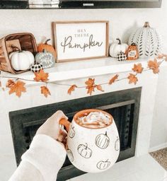 Fall Room Decor, Cozy Fall Decor, Fall Decor Inspiration, Halloween Tattoo, Fall Thanksgiving Decor, Fall Deco, Fall Bedroom, Farmhouse Fall Decor, Fall Halloween Decor