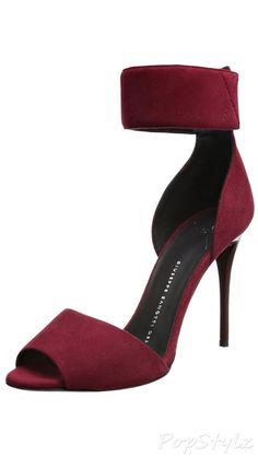 Giuseppe Zanotti Italian Leather Dress Sandal Gown Boutique, Giuseppe Zanotti Heels, Stunning Shoes, Kinds Of Shoes, Fashion Heels, Fabulous Shoes, Hot Shoes, Dream Shoes, Shoe Obsession