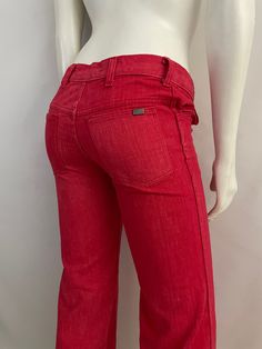 "Vintage Women's 70's Red, Low Rise, Bell Bottom, Jeans by Cheap Jeans (S) 1378 These Ladies jeans come in red colored denim and are low waisted, with two front pockets with two back pockets with a bell bottom leg shape. The denim is soft like a pant and does not stretch. Cotton/Polyester Blend *These pants are slightly too small for the mannequin and the zipper works properly. *If shipped within the US, this will go Priority Mail for a quick delivery! Size: (S) Modern Day 2 Waist: 28\" Hips: 32 Low Rise Bell Bottom Jeans, Stonewash Jeans, Geometric Top, Ladies Jeans, Low Waist Jeans, Cheap Jeans, Low Rise Flare Jeans, Red Jeans, Bottom Jeans