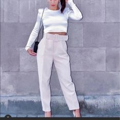 Zara Blogger Belted Cream Pants Trendy Belted Straight Pants, Belted High-waisted Pants For Spring, Chic Tapered Leg Pants, Spring High-waisted Belted Pants, Chic Beige Pants For Night Out, Belted Trousers For Spring, Spring Belted Trousers, Chic Bottoms With Belt Loops For Day Out, Chic Zara Pants With Belt Loops