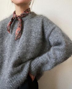 Grey Sweater Outfit, 2024 Wardrobe, Skandinavian Fashion, Style 2023, Sweater Outfit, Paris Outfits, Fashion Victim, Autumn Outfit, Mode Inspiration