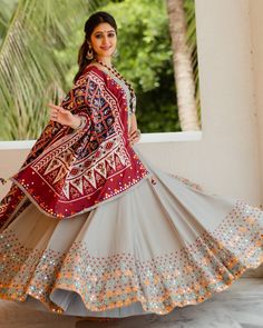 Chaniya Choli Designs, Indian Outfits Lehenga, Navratri Chaniya Choli, Gaun Fashion