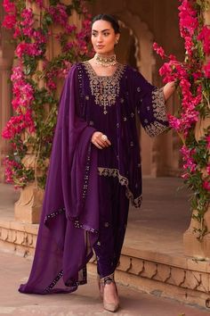 Purple asymmetric kurta with all over gold hand embroidery using zardozi, patra work. Paired with a coordinating salwar and dupatta. - Aza Fashions Purple Salwar Suit, Royal Purple Dress, Velvet Kurti, Asymmetric Kurta, Purple Silk Dress, Velvet Embroidery, Salwar Pattern, Women Kurta, Purple Suits