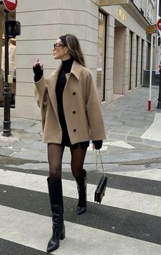 Classic Romantic Fashion Style, Fall Outfits Germany, Europe Winter Outfits Aesthetic, Autumn Nyc Outfits, Classy Winter Work Outfits, Lookbook Outfits Autumn 2024, Autumn Classy Outfit, Winter Outfit Inspiration Cold, Fall Ootd 2024