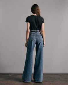 Blue Jeans Outfit Women, Wide Leg Dark Jeans, Scorpio 2023, Tailored Jeans, Wide Leg Jeans Outfit, Blue Jean Outfits, Soft Tailoring, Wide Jeans, Fashion 2020