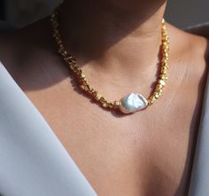 hand made 18k gold plated natural stones with fresh water baroque pearl necklace, minimal ,custom jewelry. Baroque Pearl Necklace, Jewelry Style, Style Expert, Baroque Pearls, Custom Jewelry, Fresh Water, Favorite Jewelry, Natural Stones, Necklace Etsy