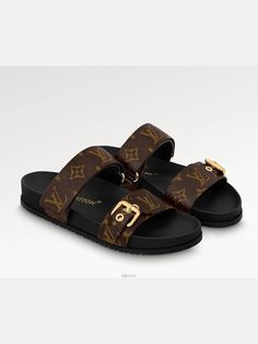 Gender: Women   Brand: LOUIS VUITTON   Product Name: Bom Dia Monogram Flat Comfort Mule Slippers Brown   Bags Alora Code: 84410897   Color: brown   Composition: Canvas   Origin: France   Features:  Flat Heels Rubber Sole    Designer Style ID 1AAW8H Room Slippers, Slippers Brown, Mom Shoes, Louis Vuitton Official Website, Flat Heels, Flat Mules, Louis Vuitton Sandals, Buckle Shoes, Louis Vuitton Official