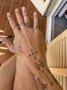 Traditional Hand Tattoo, Wrist Tattoo Cover Up, Hand And Finger Tattoos, Clever Tattoos, Wrist Tattoos For Guys, Feeling Better, Best Tattoo Designs, Nailed It