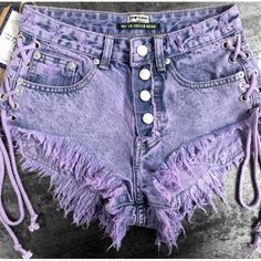 Blue Jean Shorts With A Hint Of Purple. Tag Says Xl But There Is No Stretch And These Fit More Like A M/L. May Fit Sizes 8-12 But Depends On Your Curves. Super Cute. Reposhing And I Never Wore Because They Did Not Fit. Authentic Corsets, Jeans Embroidery, Witchy Style, Button Fly Pants, Crochet Sloth, Crazy Fashion, Purple Corset, Denim Patterns, Hot Jeans