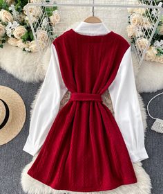 Lovely knitted patchwork dress Fabric: blended Color: black, apricot, red, dark grey, grey, pink, brown Size(cm): free size length 80 bust 110-134 waist 100-140 sleeve length 55 Knitted Patchwork, Red Dark, Patchwork Dress, Pink Brown, Dress Fabric, Apricot, Free Size, Dark Grey, Long Sleeve Dress