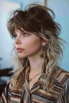 Shag With Blonde Underneath, Ombre Shag Hair, Shag With Highlights, Chunky Balayage, Beach Braids, Braids Easy, Edgy Short Haircuts, Rocker Hair, Short Haircuts With Bangs