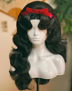 Hair Aesthetics, Vintage Hairstyle, Trendy Hairstyle, Vintage Hair