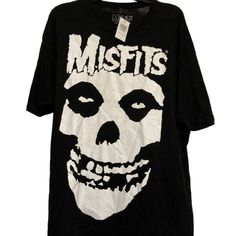 Misfits T Shirt Alternative Cotton Crew Neck Shirt, Alternative Style Crew Neck Cotton Shirt, Alternative Style Cotton Crew Neck Shirt, Alternative Crew Neck Shirt With Relaxed Fit, Relaxed Fit Crew Neck Alternative Shirt, Alternative Style Pre-shrunk Crew Neck Shirt, Black Deadstock Graphic Tee, Black Graphic Tee From Deadstock, Crew Neck Cotton Shirt With Skull Print