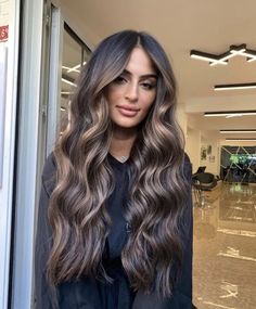 Dark Hair W Balayage, Harsh Highlights Hair, Carmel Brown Hair Colour, Balayage Hair Extensions Dark Roots, Bronde Balayage Black Hair, Black With Brown Balayage, Long Brunette Hair Extensions, Bright Brunette Hair, Different Brunette Hair Colors