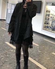 Cute Casual Goth Outfits, Crow Inspired Outfit, Punk Female Outfit, Feature Wardrobe, Trad Goth Clothes, Male Goth Fashion, Trad Goth Outfits, Goth Outfit Inspo, Goth Fits