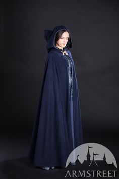 Medieval Cloak, Black Cloak, Ren Fair, Historical Reenactment, Plain Outfits, Hooded Cloak, Medieval Clothing, Woolen Coat, Green Wool