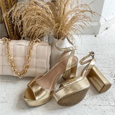 Metallic Gold Platform Heel Will Be Your Go-To This Summer! Slight Scuff On Left Heel ( See Pic) Ankle Strap Open Toe Heel Height 3.75"// Platform Height 1.25" Runs Big (Size Down 1/2 Size ) Brazil Trip, Gold Platform Heels, Chinese Laundry Heels, Gold Platforms, Black Stiletto Heels, White Wedding Shoes, Sparkly Heels, Chinese Laundry Shoes, Party Heels